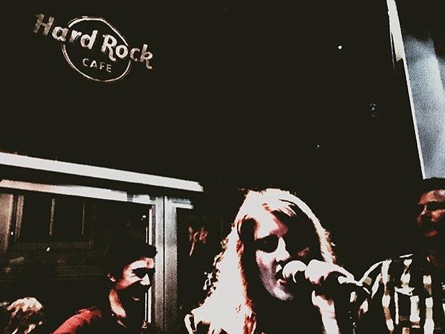 13129128_767457980057664_1775960264_n